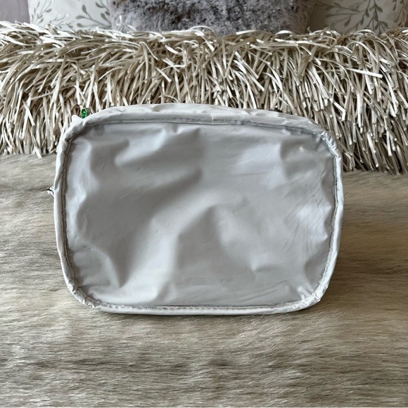 VERA BRADLEY Frills HAPPY SNAILS 2011 Insulated Lunch Bag Box 2 Handles Y2K 70’s - Picture 13 of 15